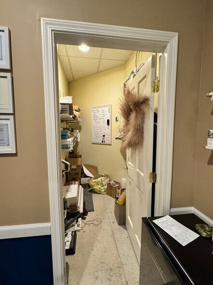 More Photos Of 345 W Main St, Leola Unknown For Lease