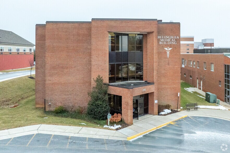 More Photos Of 295 Stoner Ave, Westminster Medical For Sale