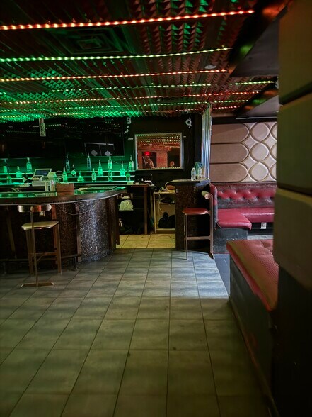 More Photos Of 1919 9th St NW, Washington Storefront For Sale