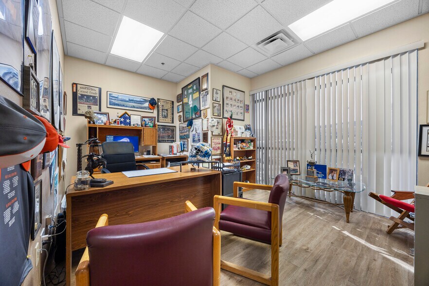 More Photos Of 9187 W Flamingo Rd, Las Vegas Medical For Sale