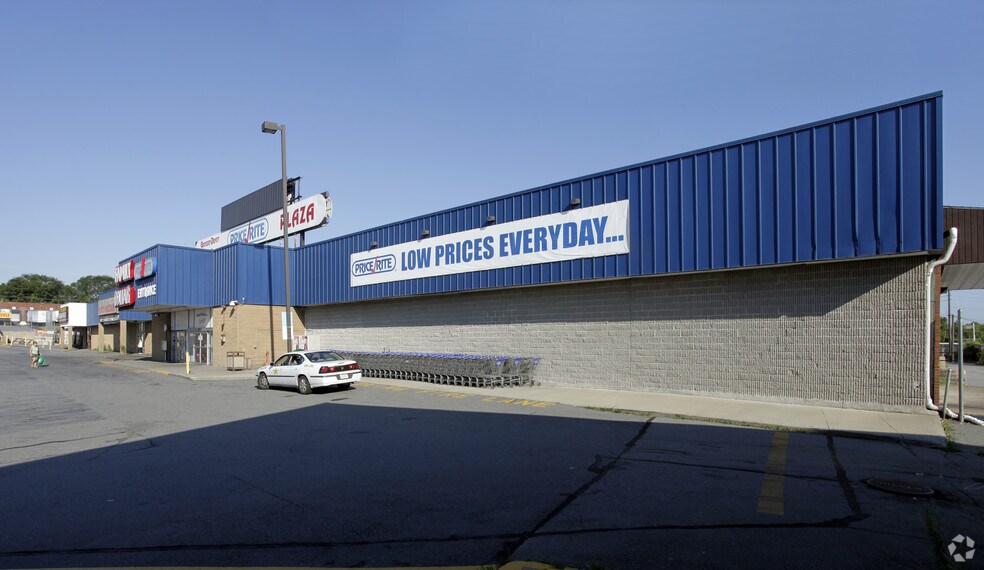 More Photos Of 139 Hathaway Rd, New Bedford Freestanding For Lease