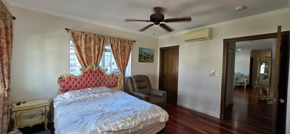 More Photos Of 1550 Davenport Pl, Honolulu Apartments For Sale