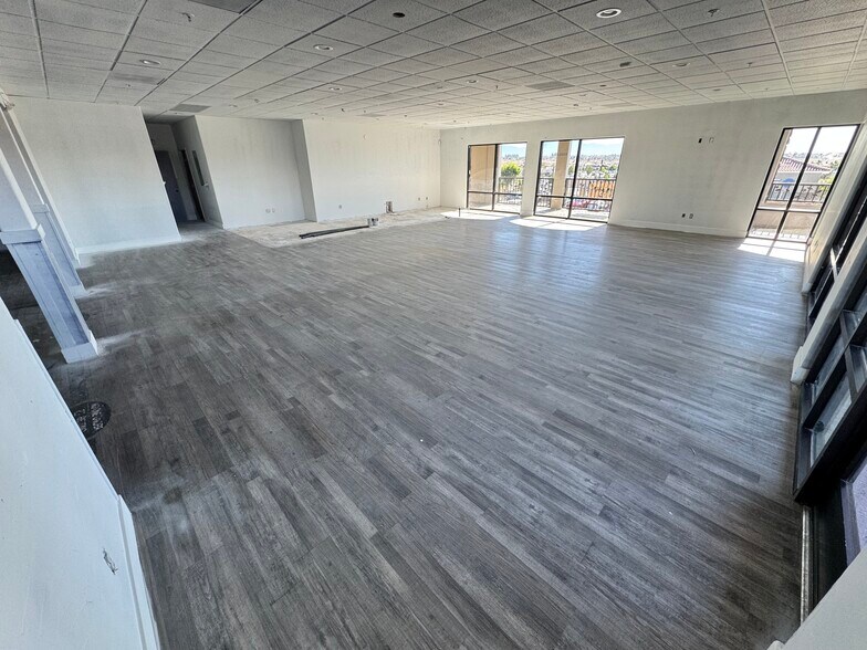 More Photos Of 19341 Bear Valley Rd, Apple Valley Medical For Lease