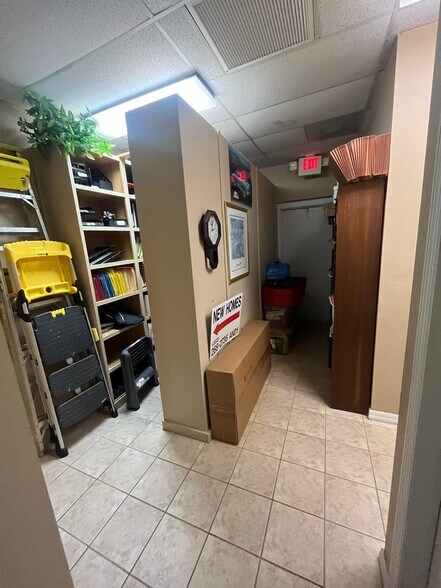 More Photos Of 2935 SE 58th Ave, Ocala Storefront Retail Office For Sale