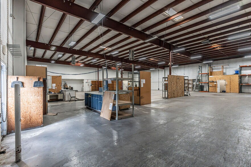 More Photos Of 3311 W Parkway Blvd, West Valley City Industrial For Sale
