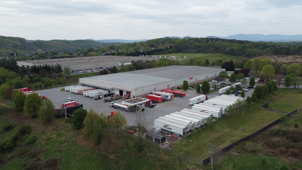 More Photos Of 4022 Integrity Dr, Roanoke Distribution For Lease