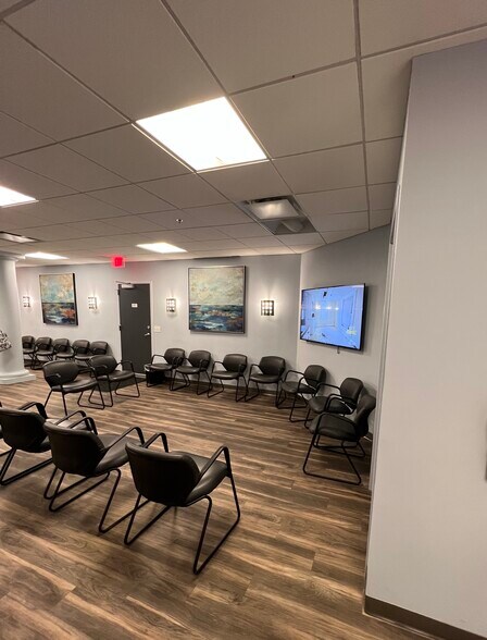 More Photos Of 2296 Opitz Blvd, Woodbridge Medical For Sale