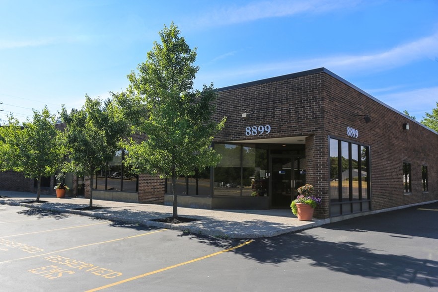 More Photos Of 8899 Main St, Buffalo Freestanding For Lease