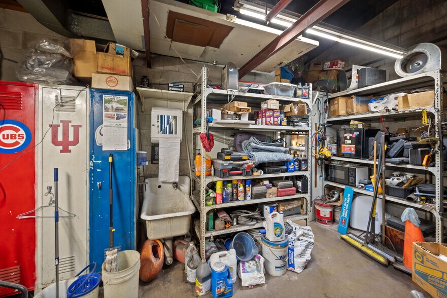 More Photos Of 602 S Jefferson St, Huntington Specialty For Sale