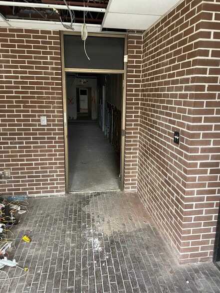 More Photos Of 2981 Church St, East Point Medical For Sale