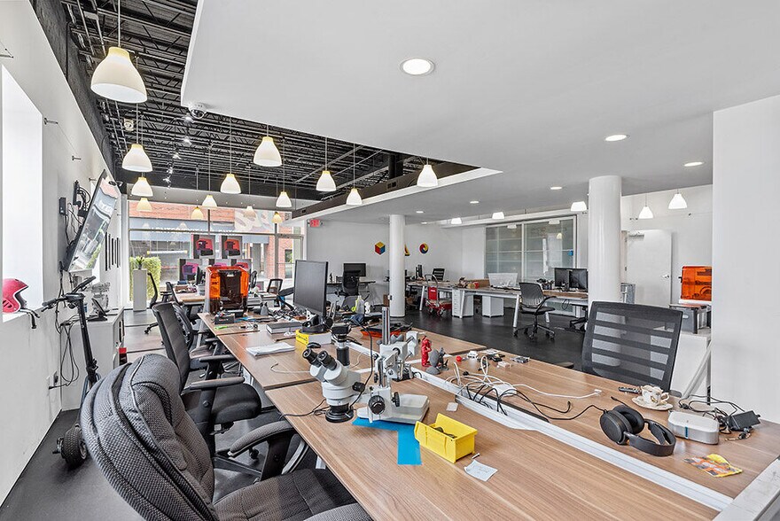 More Photos Of 211 Rigsbee Ave, Durham Office For Sale