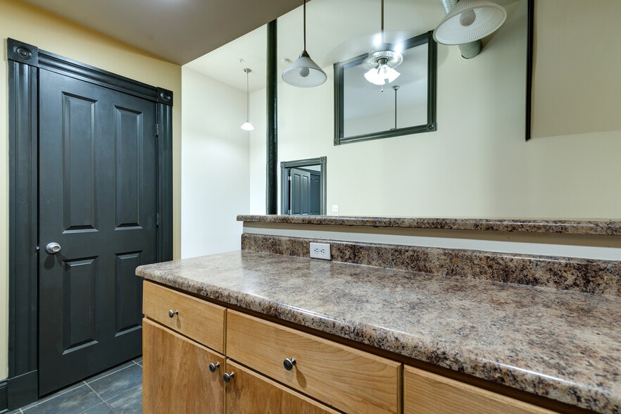 More Photos Of 712 Grove Ave, Petersburg Apartments For Sale