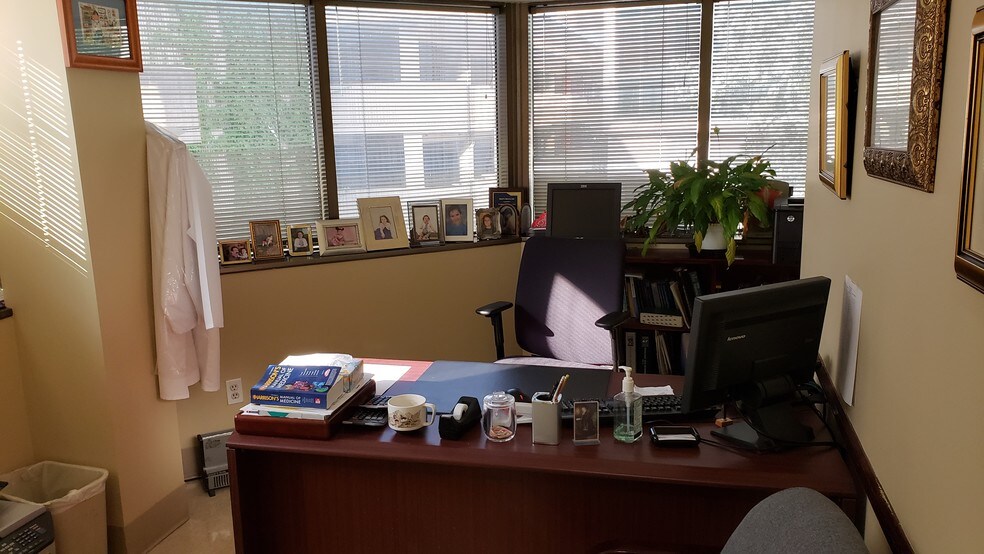 More Photos Of 1 School St, Glen Cove Office For Lease