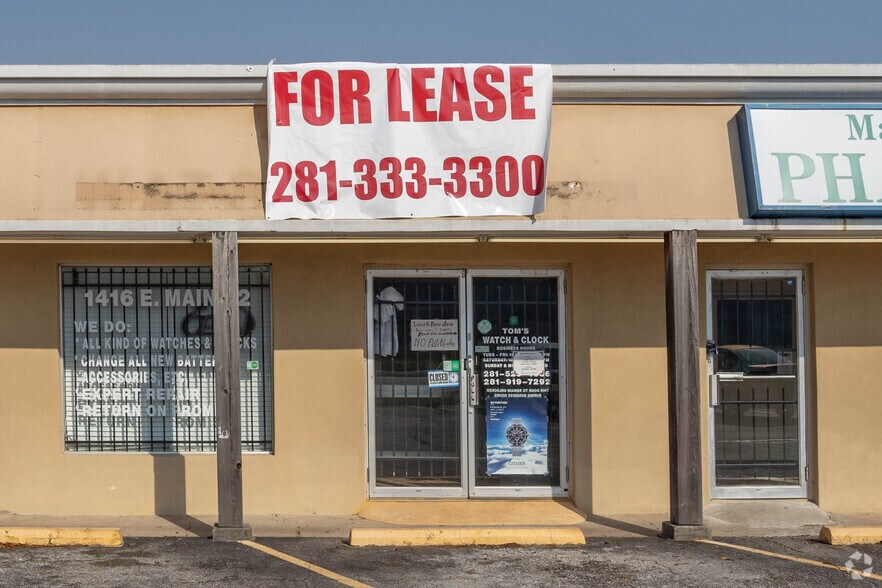 More Photos Of 1416 E Main St, League City Unknown For Lease
