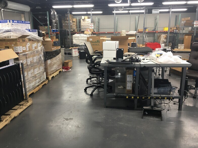 More Photos Of 2745 Bryan Ave, Fort Worth Light Manufacturing For Lease