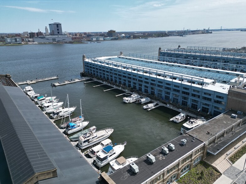 More Photos Of 3-7 N Christopher Columbus Blvd, Philadelphia Loft Creative Space For Lease