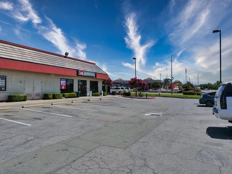 More Photos Of 1130 Leisure Town Rd, Vacaville Freestanding For Sale