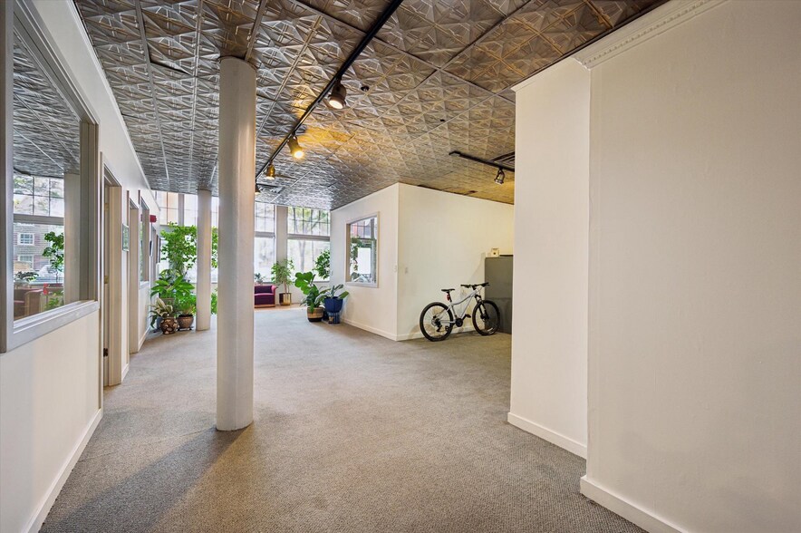 More Photos Of 136-138 N 2nd St, Philadelphia Apartments For Sale