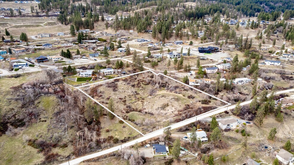 More Photos Of 5890 Columbia Av, Peachland Land For Sale