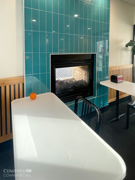 More Photos Of 805 NE 3rd St, Bend Restaurant For Sale
