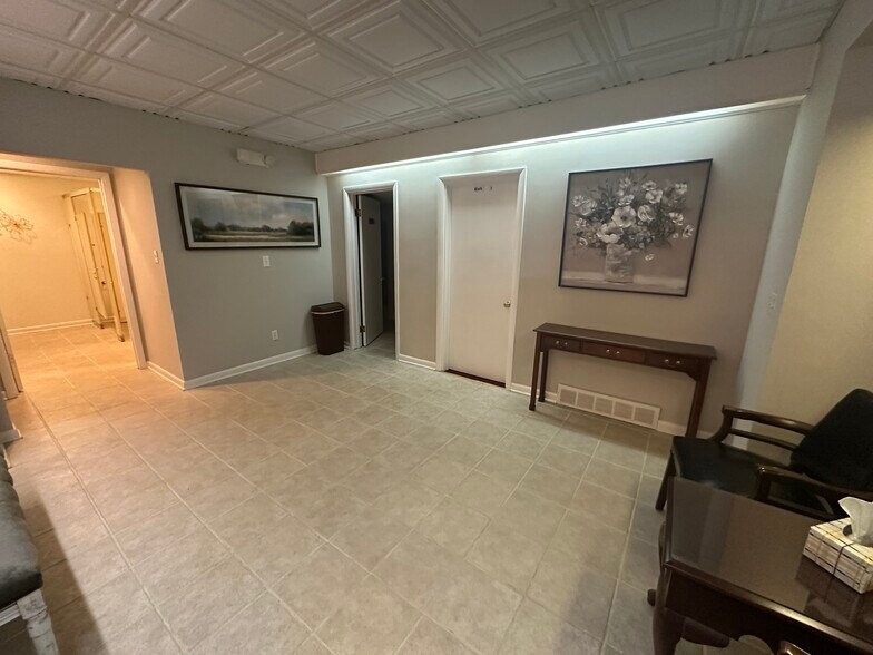 More Photos Of , Cleveland General Retail For Sale