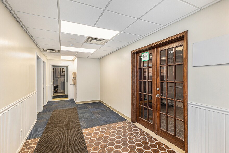 More Photos Of 1350 E M 21, Owosso Medical For Sale