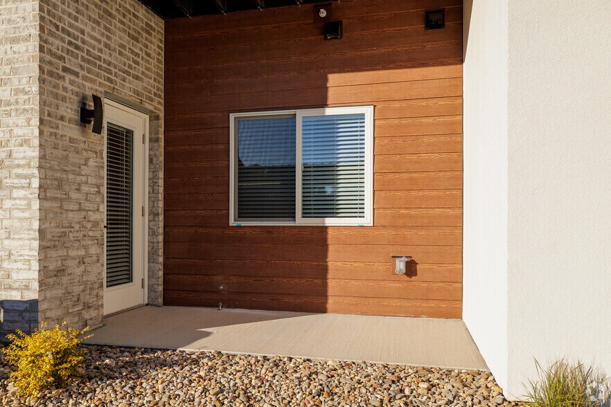 More Photos Of 2620 W Sunshine St, Springfield Apartments For Lease