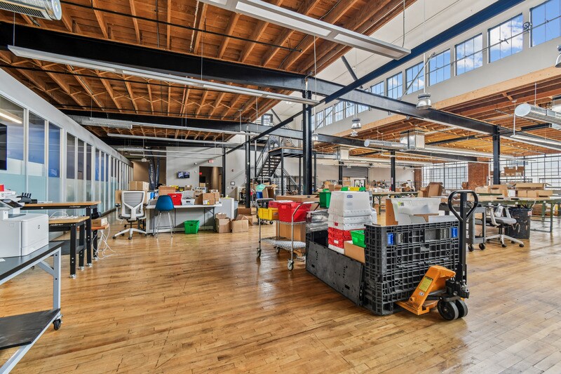 More Photos Of 3840 Bank St, Baltimore Flex For Sale