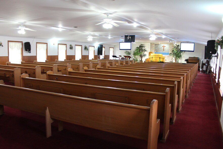 More Photos Of 308 Preston Ave, Pasadena Religious Facility For Sale