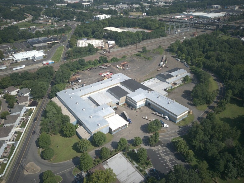 More Photos Of 5 N Wilson Ave, Bristol Industrial For Lease