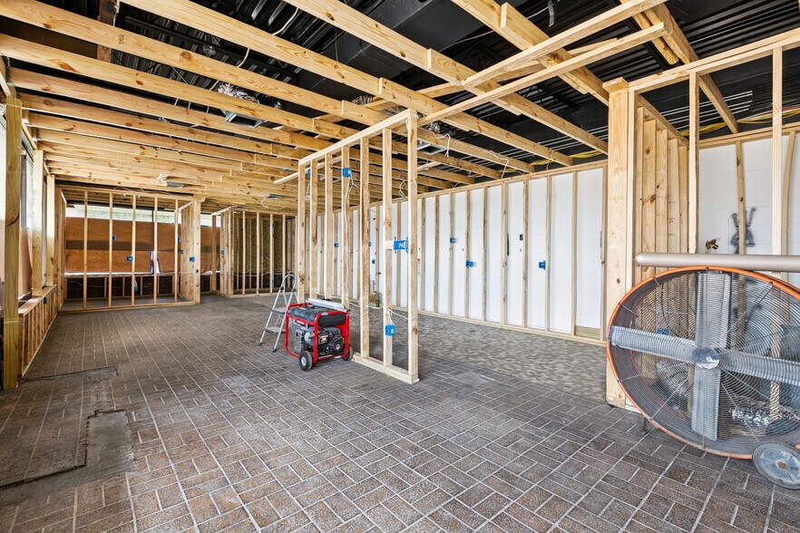More Photos Of 6241 Westbank Expy, Marrero Restaurant For Sale
