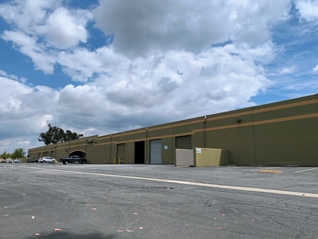More Photos Of 5102-5108 Azusa Canyon Rd, Irwindale Unknown For Lease