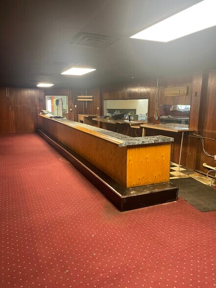 More Photos Of 1137 Sweitzer St, Greenville Bowling Alley For Sale