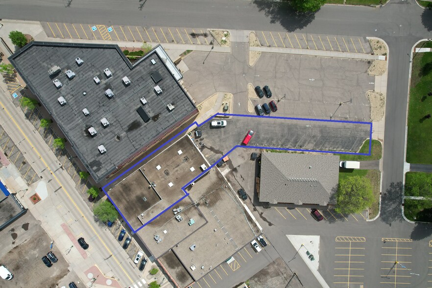 More Photos Of 2578-2580 E 7th Ave, North Saint Paul Storefront Retail Residential For Sale