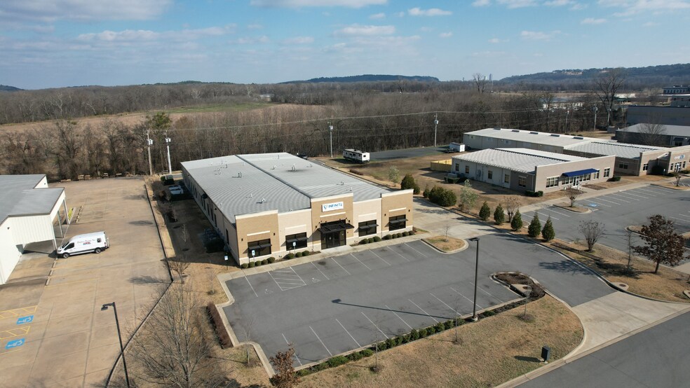More Photos Of 4850 Northshore Ln, North Little Rock Office For Sale