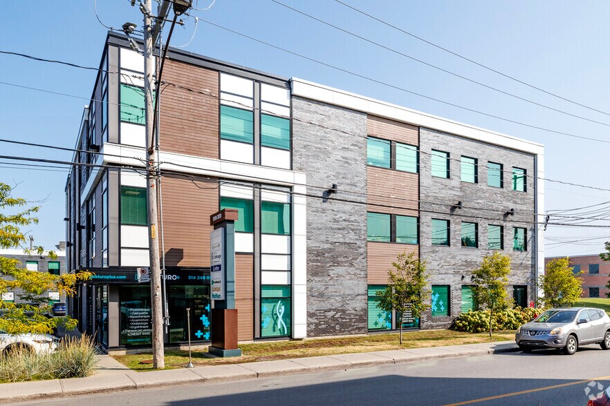 Primary Photo Of 2000-2020 Rue Notre-Dame, Montréal Medical For Lease