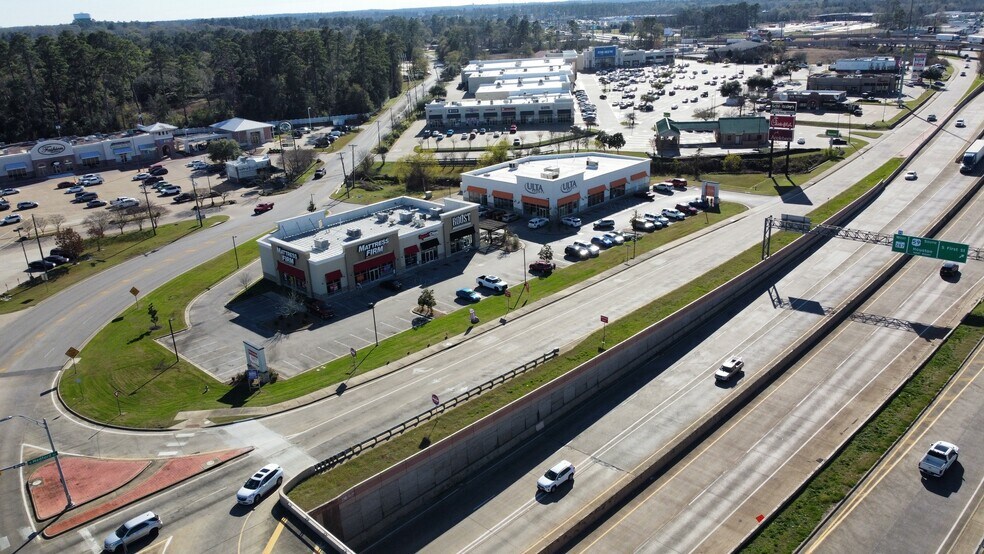 More Photos Of 4401-4411 S Medford Dr, Lufkin Freestanding For Lease