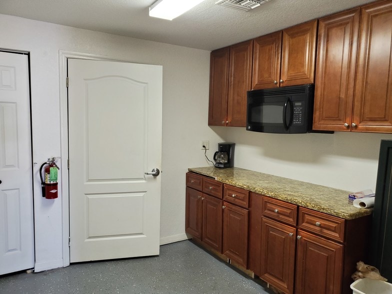 More Photos Of 1501 SE Decker Ave, Stuart Warehouse For Sale