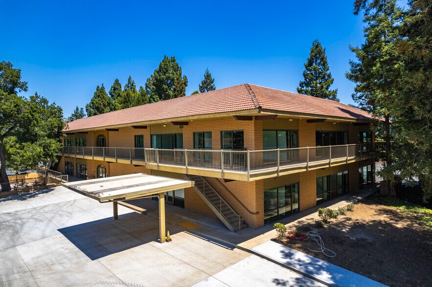 More Photos Of 10275 N De Anza Blvd, Cupertino Medical For Lease