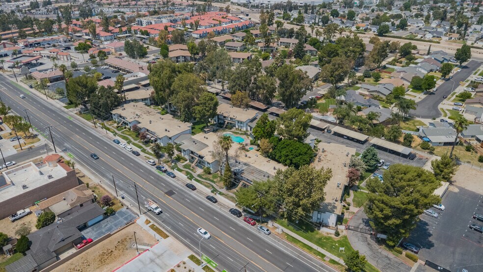 More Photos Of 1735 E Washington St, Colton Apartments For Sale