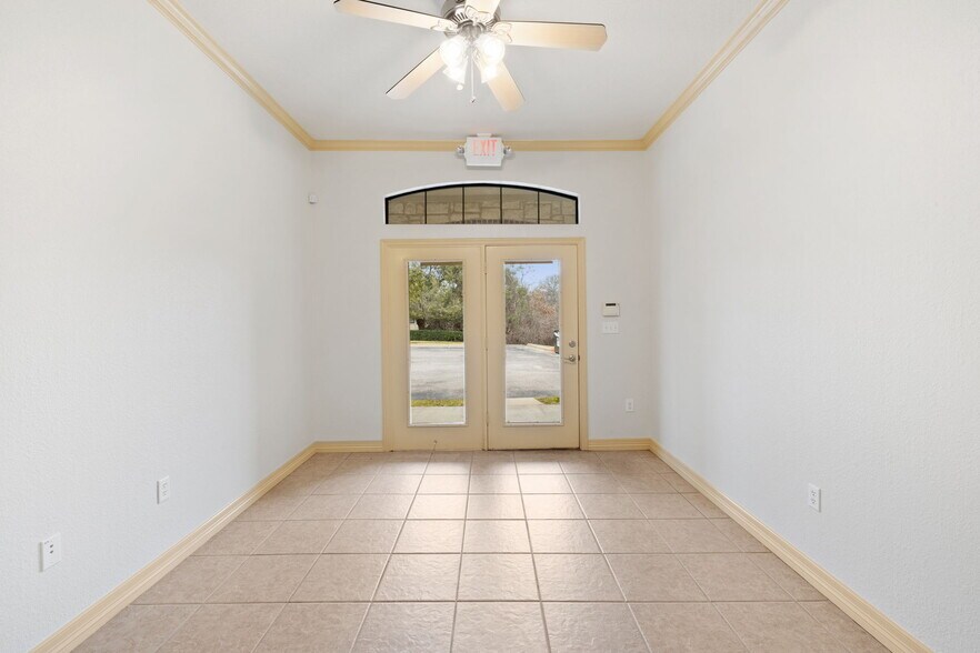 More Photos Of 3000 Joe Dimaggio Blvd, Round Rock Office Residential For Lease