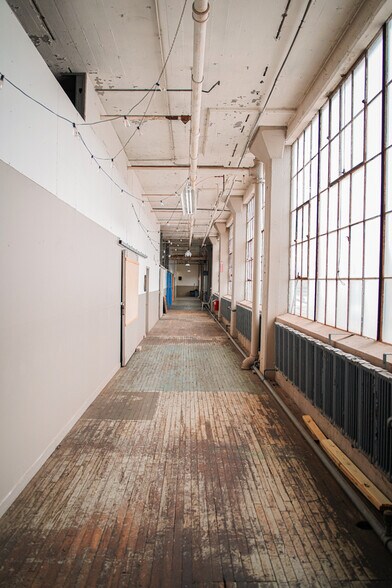 More Photos Of 13000 Athens Ave, Lakewood Warehouse For Lease