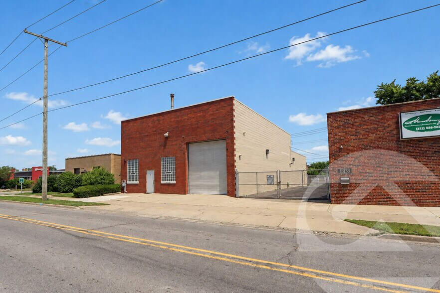 Primary Photo Of 18115 E Nine Mile Rd, Eastpointe Warehouse For Sale