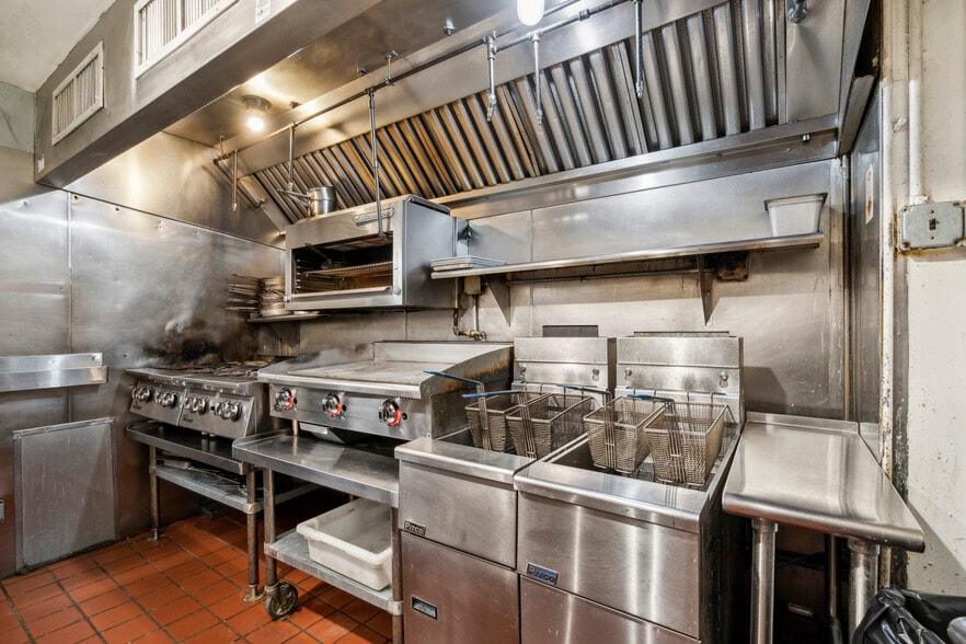 More Photos Of 3749 Midvale Ave, Philadelphia Restaurant For Sale