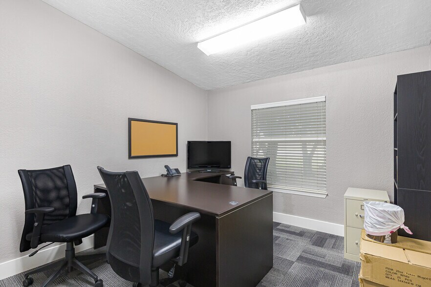 More Photos Of 9949 Clodine Rd, Richmond Office For Sale