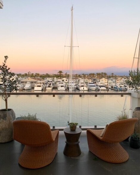 More Photos Of 2210-2280 Newport Blvd, Newport Beach Apartments For Lease