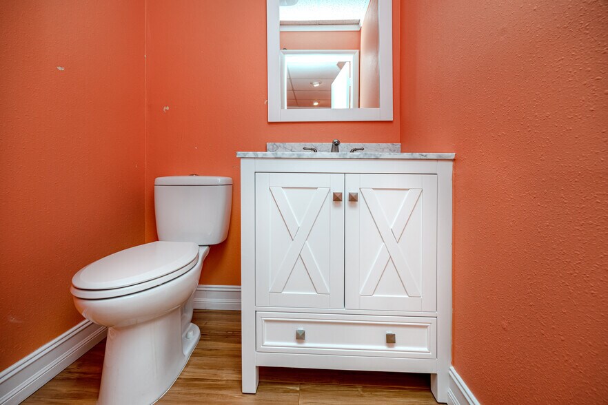 More Photos Of 6449 38th Ave, Saint Petersburg Medical For Lease