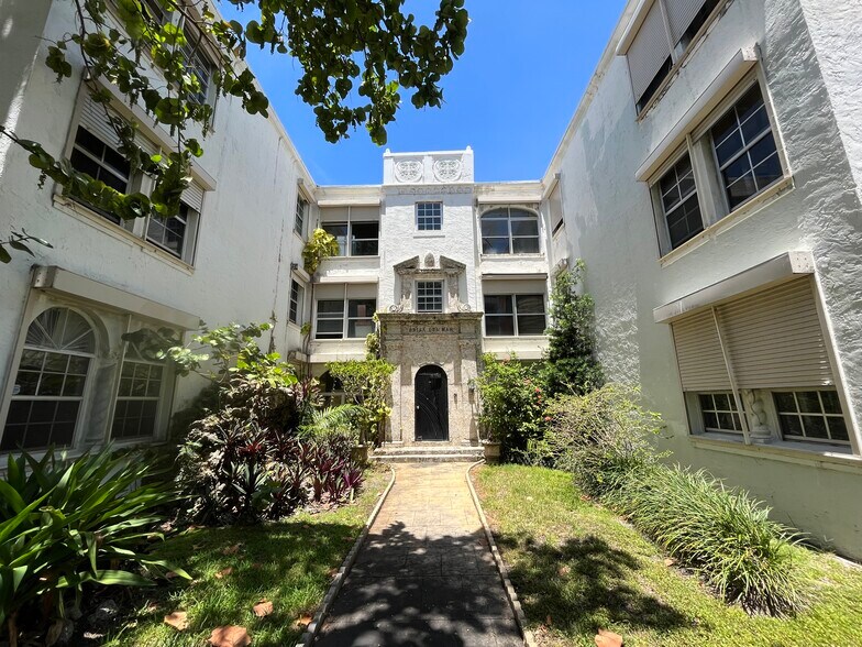 Primary Photo Of 3624 Collins Ave, Miami Beach Apartments For Sale