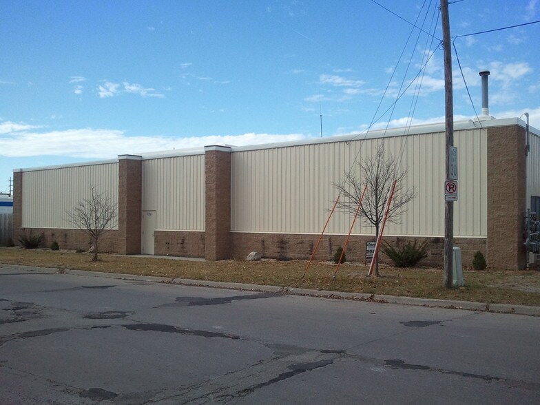 More Photos Of 1756 E Ave NE, Cedar Rapids Warehouse For Lease