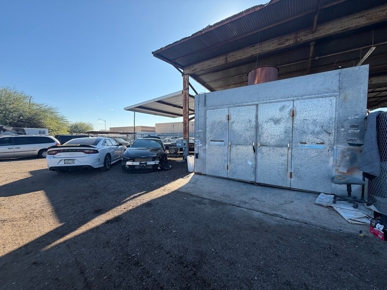 More Photos Of 921-931 N Dysart Rd, Avondale Auto Repair For Lease